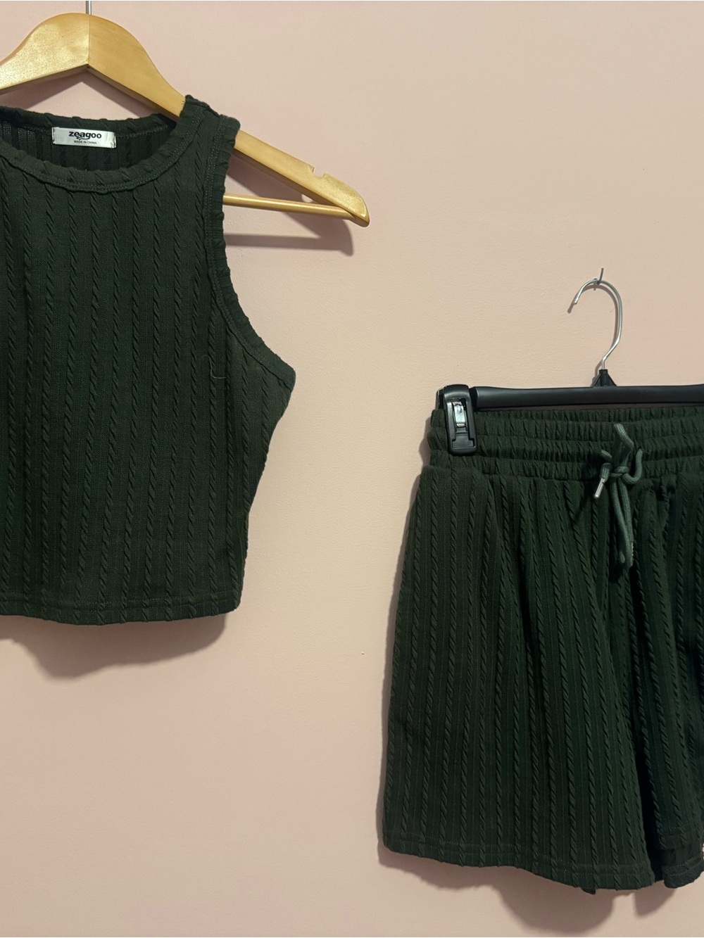 zeagoo Dark Green Ribbed Knit Top